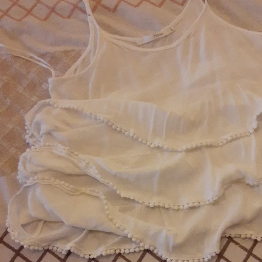 Have White Ruffle Tank Top - Picture 4 of 8
